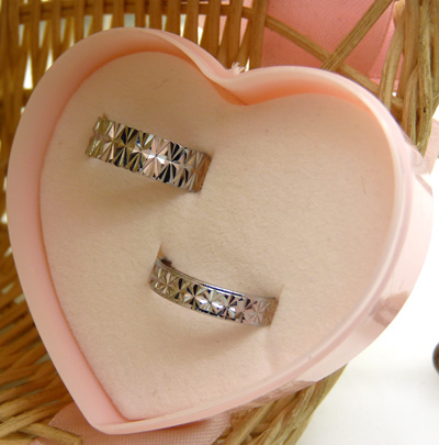 韩版钛钢饰品 潮流情侣戒指 男女对戒 钛钢指环