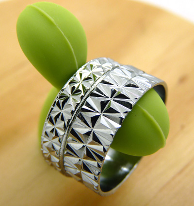 韩版钛钢饰品 潮流情侣戒指 男女对戒 钛钢指环