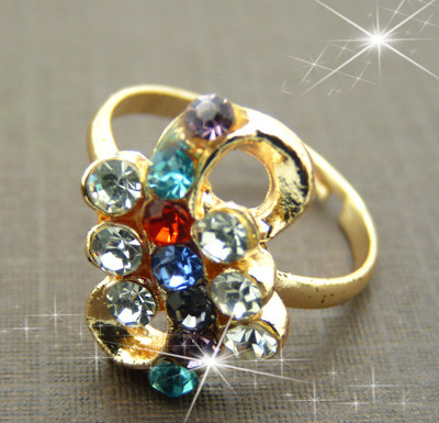 时尚百搭戒指 潮流钛钢饰品锆石镶钻 彩色金多钻石情侣礼物指环