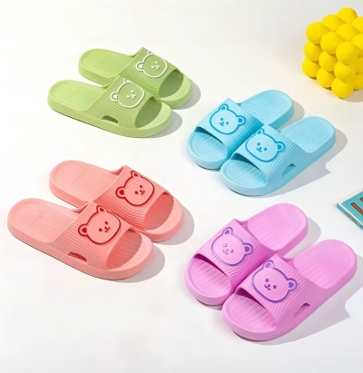 D35春秋季平底防滑休闲内外穿厚底坡跟百...